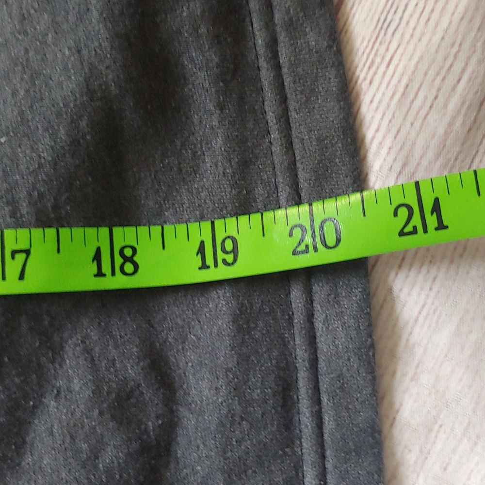 Under Armour Charcoal Cropped Hoodie - Picture 6 of 7
